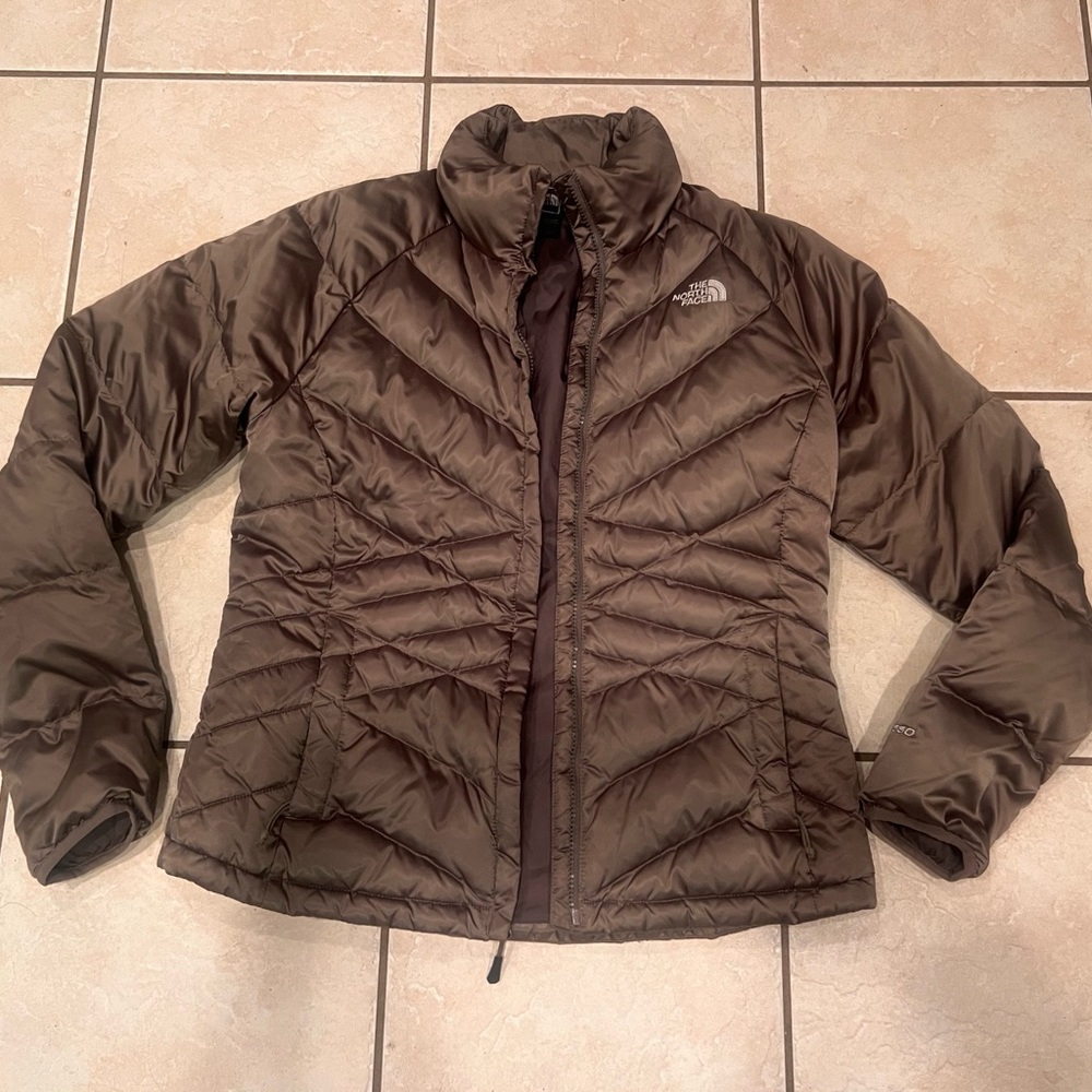 The North Face Women's Brown Puffer Jacket 550